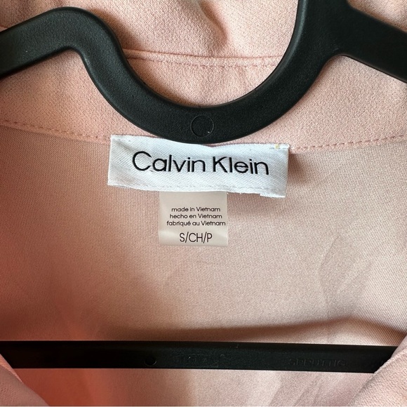 Calvin Klein Pink Sleeveless Tie Front Blouse - Picture 4 of 6